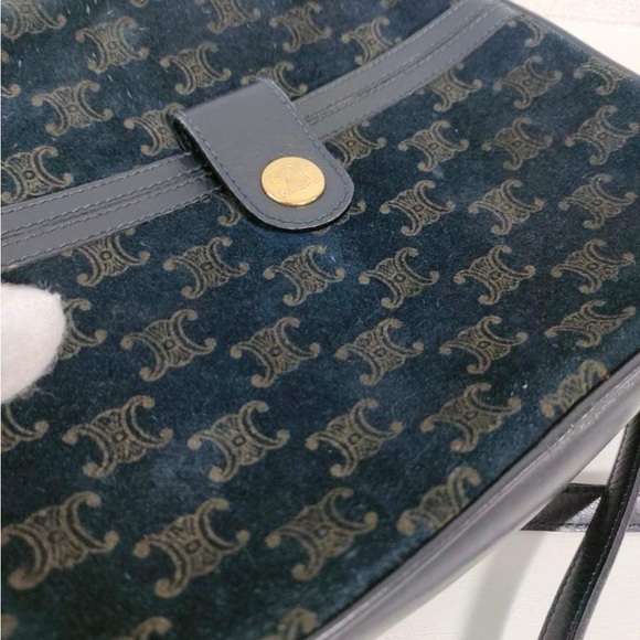 Celine Crossbody in good Condition!! - Picture 9 of 16